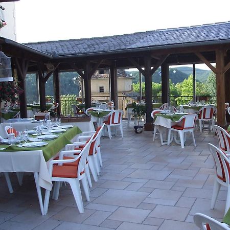 L'Oustal Del Barry Hotel Najac Luaran gambar