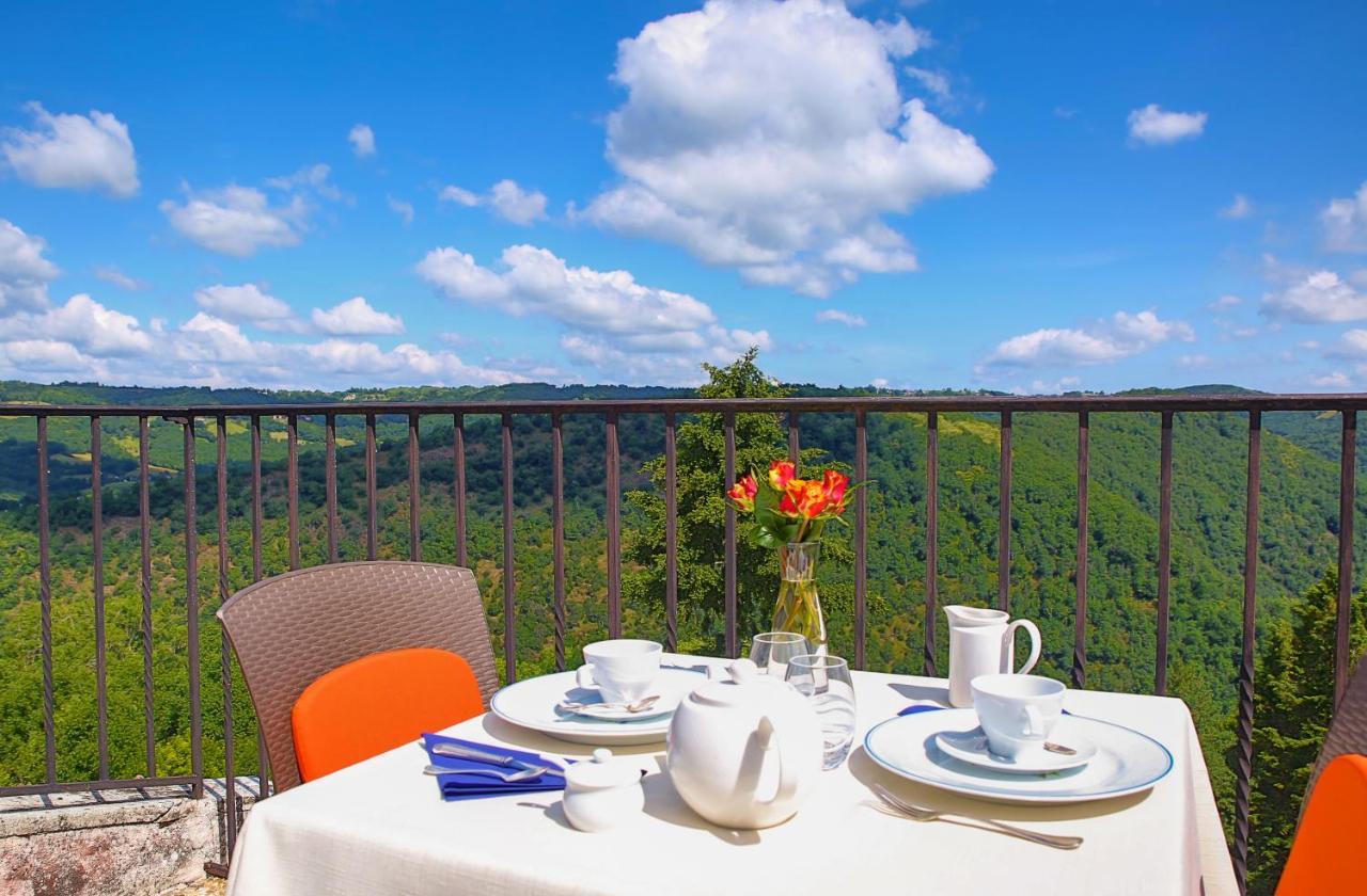 L'Oustal Del Barry Hotel Najac Luaran gambar