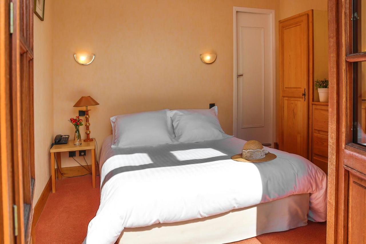 L'Oustal Del Barry Hotel Najac Luaran gambar
