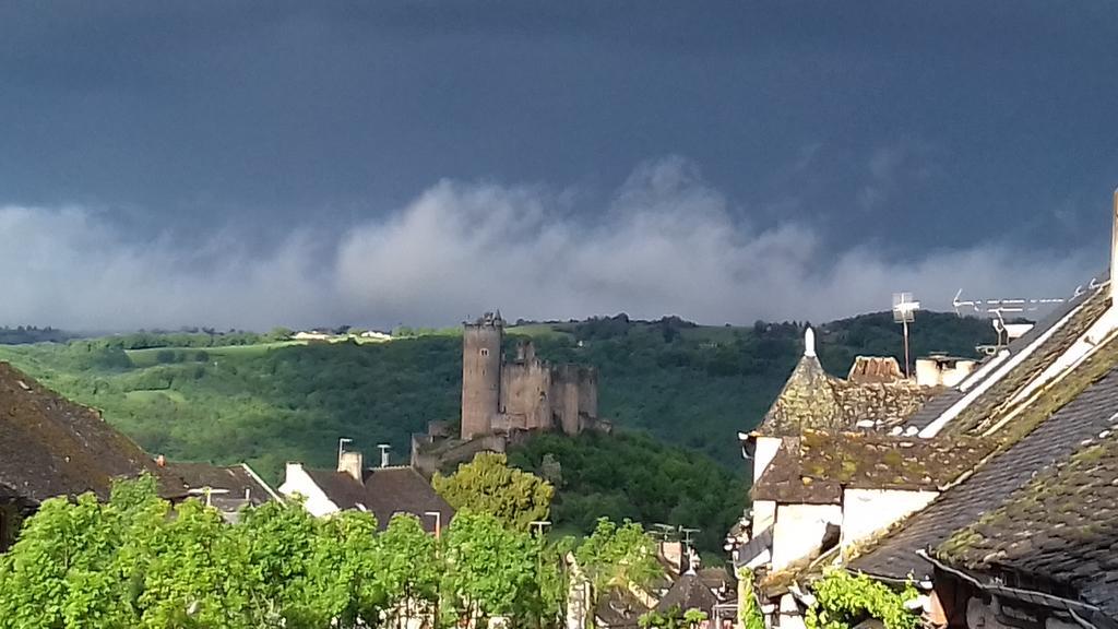 L'Oustal Del Barry Hotel Najac Luaran gambar